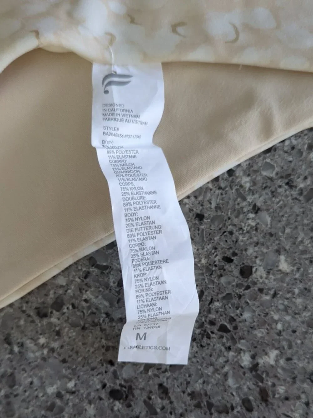 Fabletics Harlow Reversible Sports Bra in Chill/Cream Puff - Size Medium